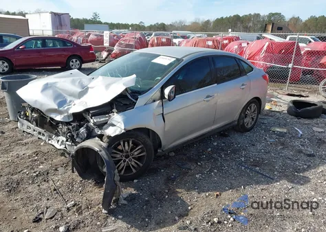 2012 Ford Focus Sel z USA, uszkodzony, nr VIN 1FAHP3H23CL325434